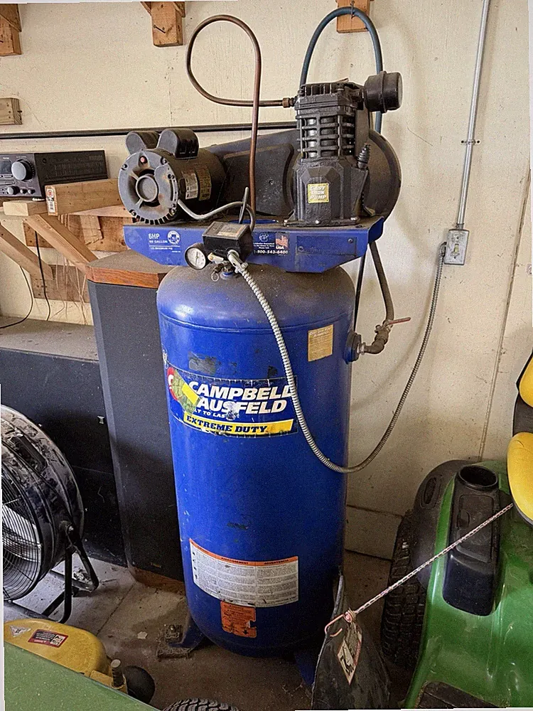 Campbell Hausfeld Extreme Duty 60 Gal 6 HP 240V 135 PSI Stationary Tank